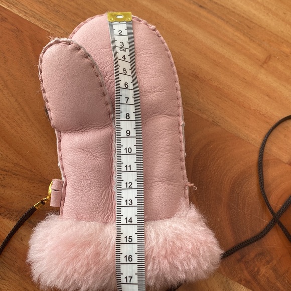 Kids panda sheepskin mitts - Picture 8 of 9